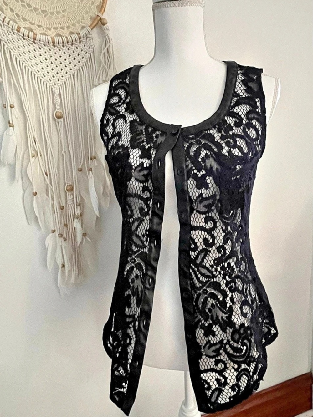 Boho Black Lace Button Front Tank Size Small